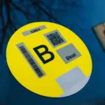La comunidad autónoma que ha expulsado a los coches con etiqueta B de forma definitiva no es Madrid ni Catalunya