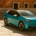 Sara (38), gerente de un concesionario: «Si vives en una de estas 12 comunidades autónomas es mejor que descartes la idea de comprarte un coche eléctrico»