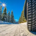 Nieve en carretera: por qué NO deberías inflar de más los neumáticos