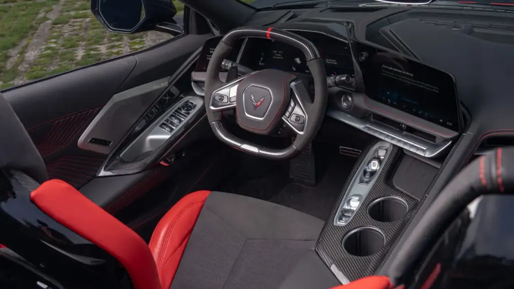 Corvette ZR1 Black 1st in Europe Clive Sutton 14 Motor16