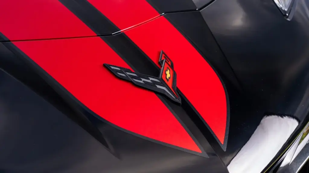 Cadillac Elevated Velocity: El crossover eléctrico conquista a los diseñadores 15 Motor16 Corvette ZR1 Black 1st in Europe Clive Sutton 7 Motor16