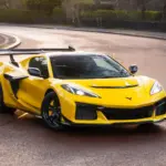 Una bestia anda suelta: llegan a Europa los primeros Corvette ZR1 de la mano de Clive Sutton