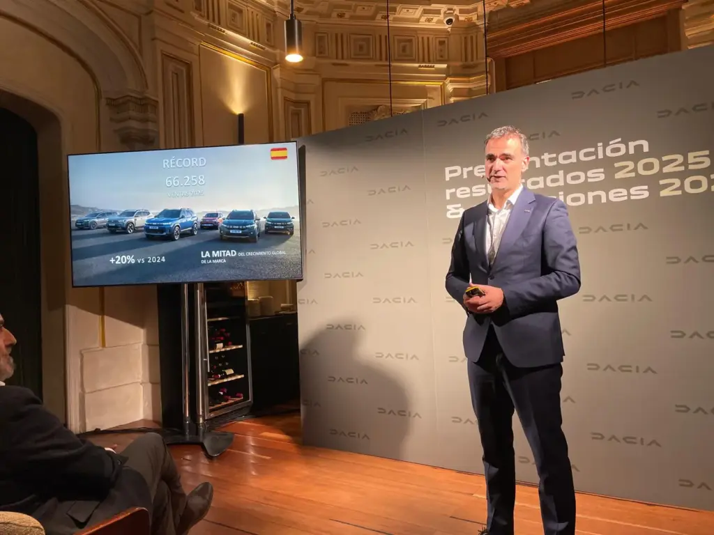 Dacia y las cifras -y momentos- de un 2025 inolvidable 1 Motor16 DACIA RESULTADOS LAURENT SESGENERES Motor16