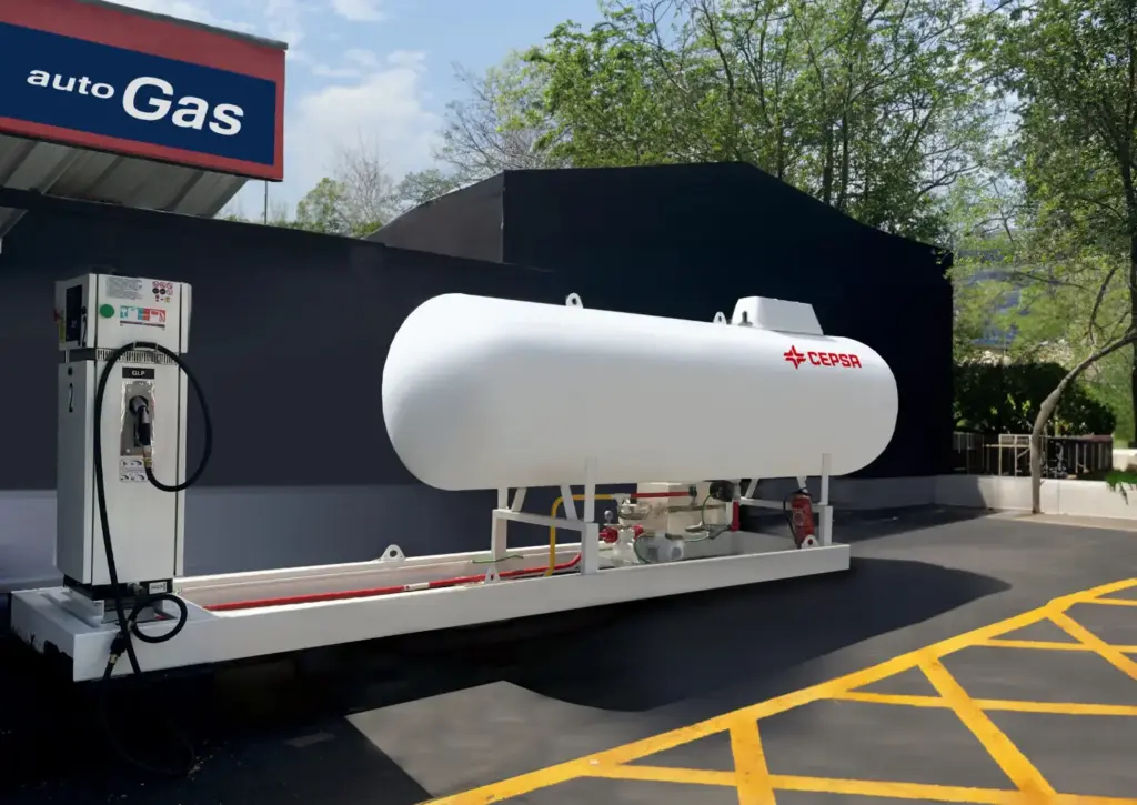 El GLP crece con fuerza gracias a modelos como el Dacia Sandero, el más vendido del mercado 3 Motor16 DEPOSITO AUTOGAS GLAP GASIB1 Motor16