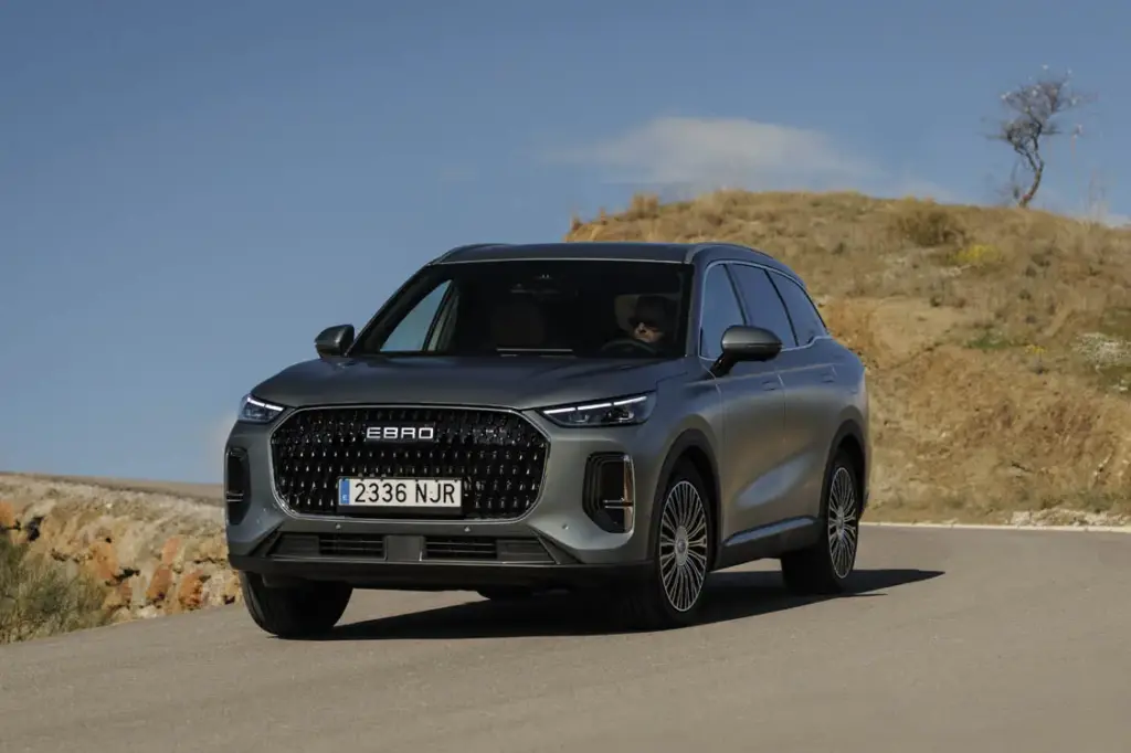 EBRO s900 PHEV 3 Motor16