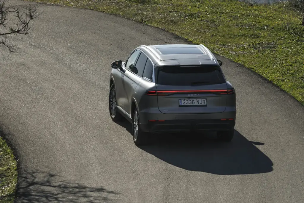 EBRO s900 PHEV 4 Motor16