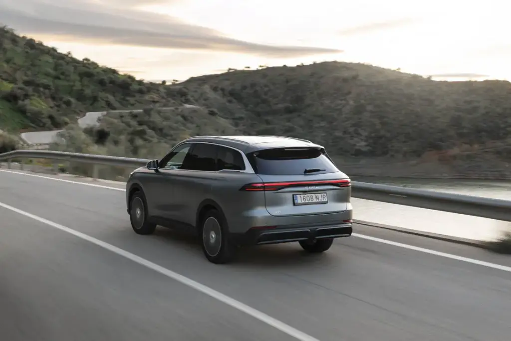 EBRO s900 PHEV 6 Motor16