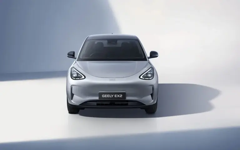 El acuerdo entre Ford y Geely en Almussafes que evita aranceles y salva 1.000 empleos con el eléctrico EX2