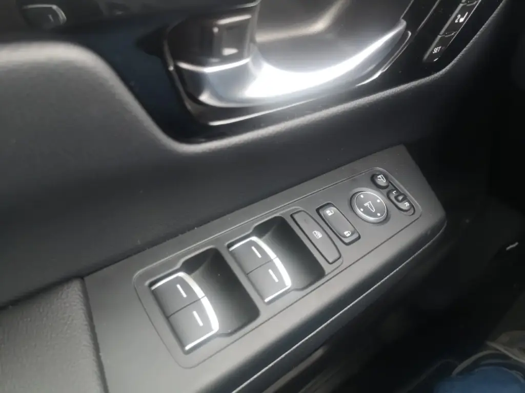 Honda CR V 2.0 i MMD Advance 4x4 27 Motor16