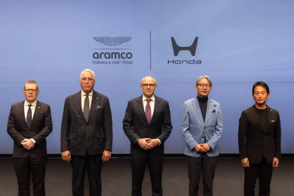 Honda y Aston Martin Aramco de Formula 1 8 Motor16