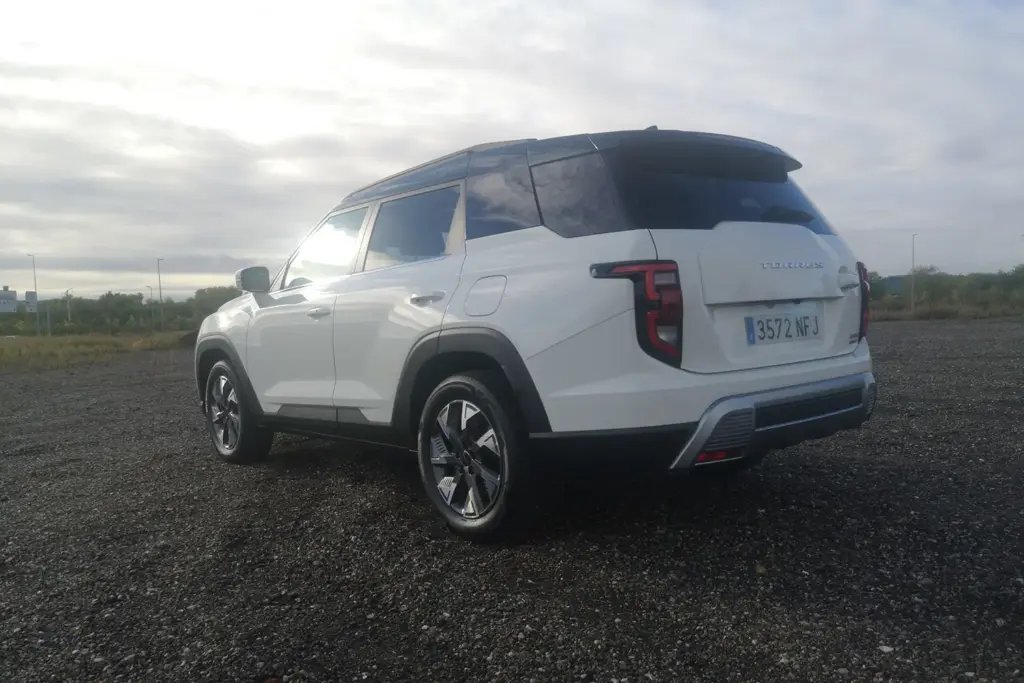 KGM Torres HEV 10 Motor16