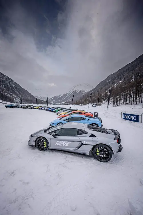 Lamborghini Academia Nieve 6 Motor16