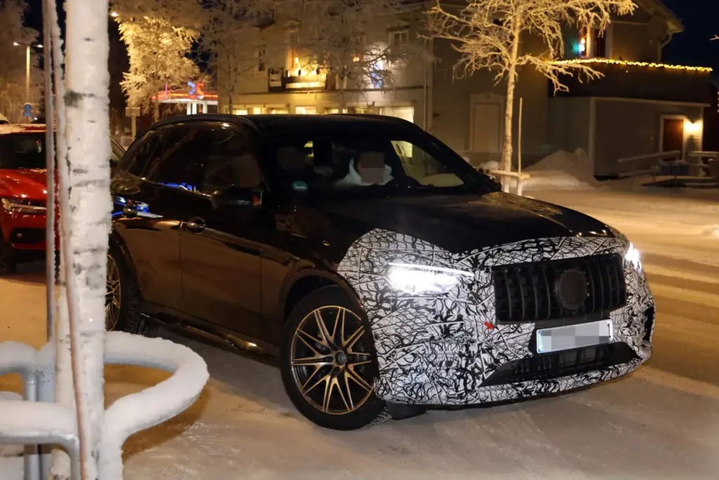 Mercedes AMG GLC 53 12 Motor16