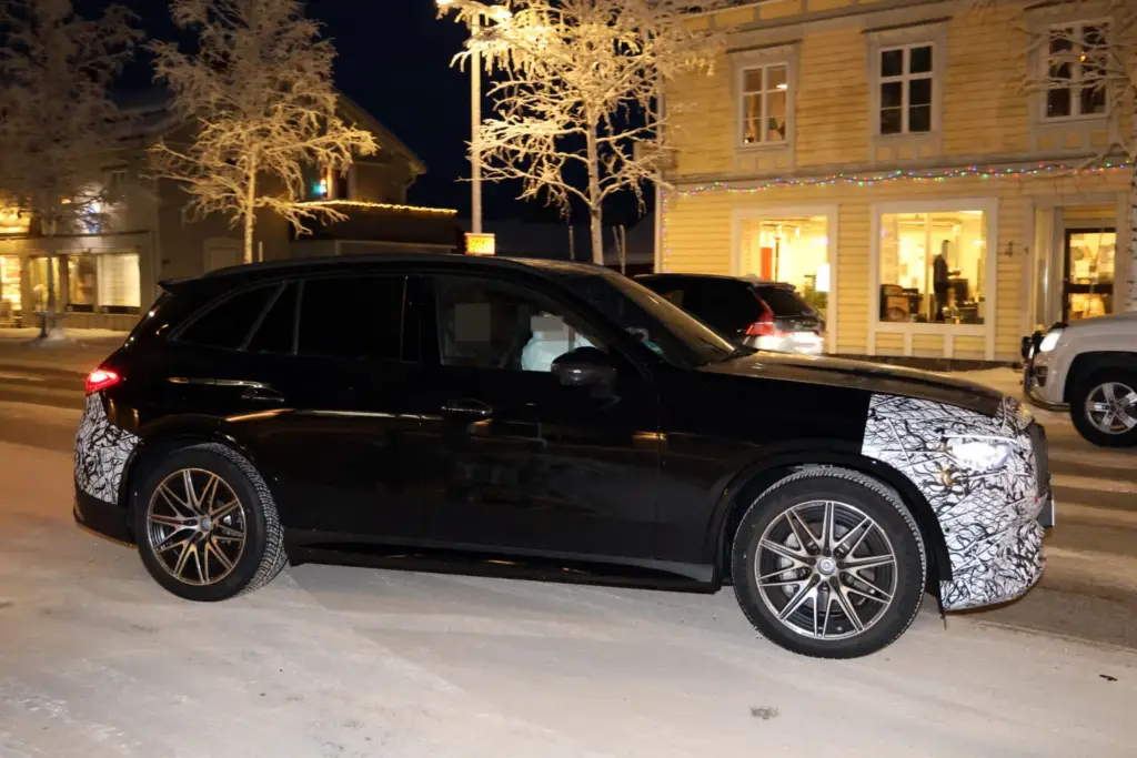 Mercedes AMG GLC 53 14 Motor16