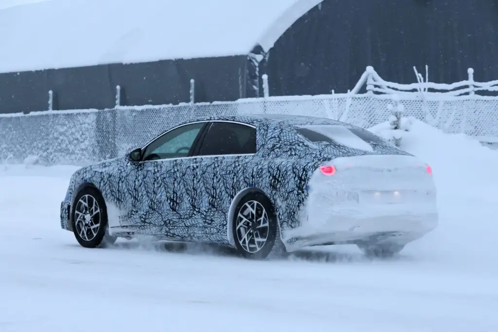 Mercedes Clase C Electrico 2027 12 Motor16