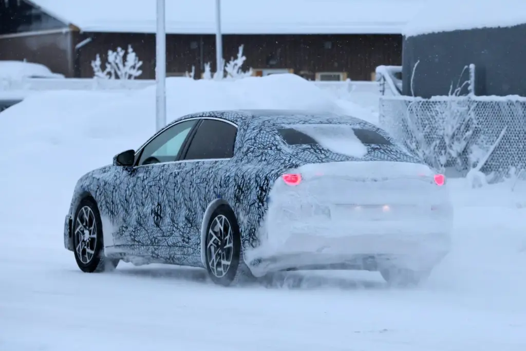 Mercedes Clase C Electrico 2027 14 Motor16