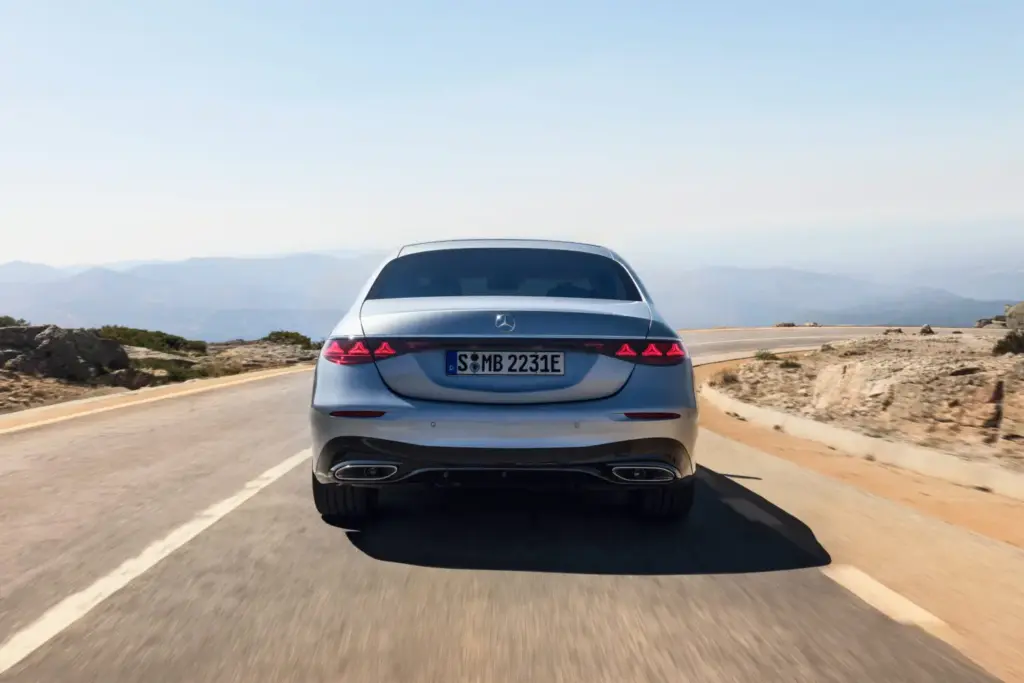 Nuevo Mercedes Clase S 2026: Aún más lujo y tecnología 53 Motor16 Mercedes Clase S 2026 48 Motor16