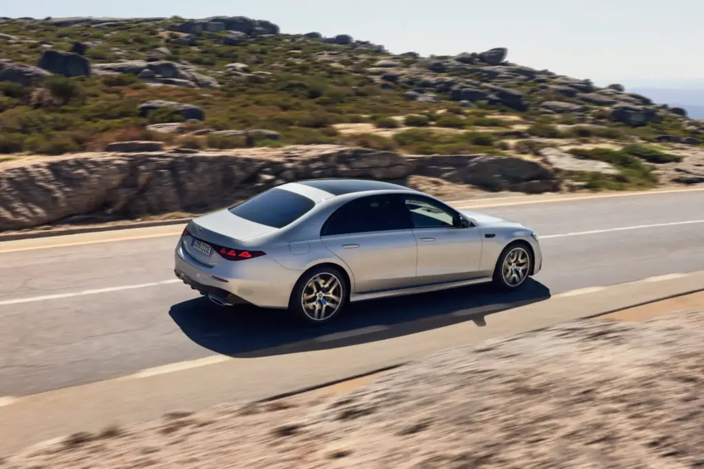 Nuevo Mercedes Clase S 2026: Aún más lujo y tecnología 54 Motor16 Mercedes Clase S 2026 49 Motor16