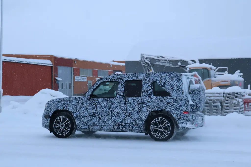 El 'Mini G' de Mercedes está en camino; estas fotos lo confirman 13 Motor16 Mercedes Mini G 11 Motor16