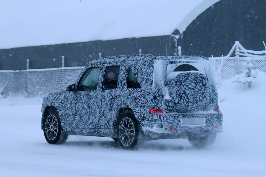 El 'Mini G' de Mercedes está en camino; estas fotos lo confirman 18 Motor16 Mercedes Mini G 16 Motor16