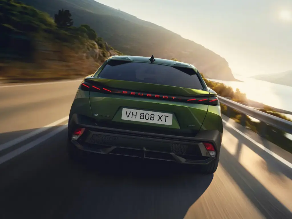 NUEVO PEUGEOT 408 15 Motor16