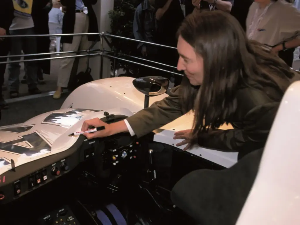 P90591041 highRes bmw art car 15 by je Motor16