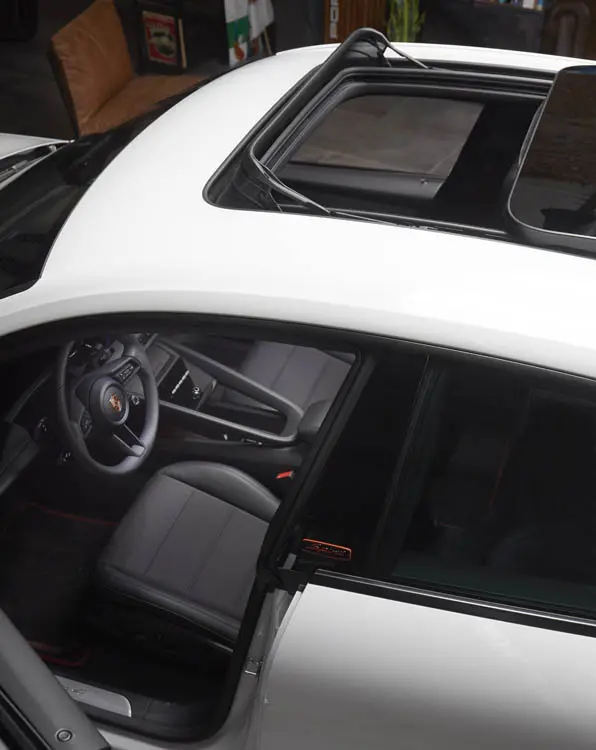 PORSCHE MACAN SPIRIT PACK 19 Motor16