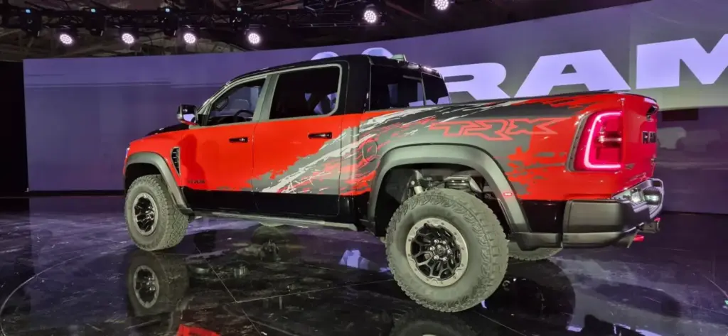 RAM 1500 SRT TRX 2026 8 Motor16