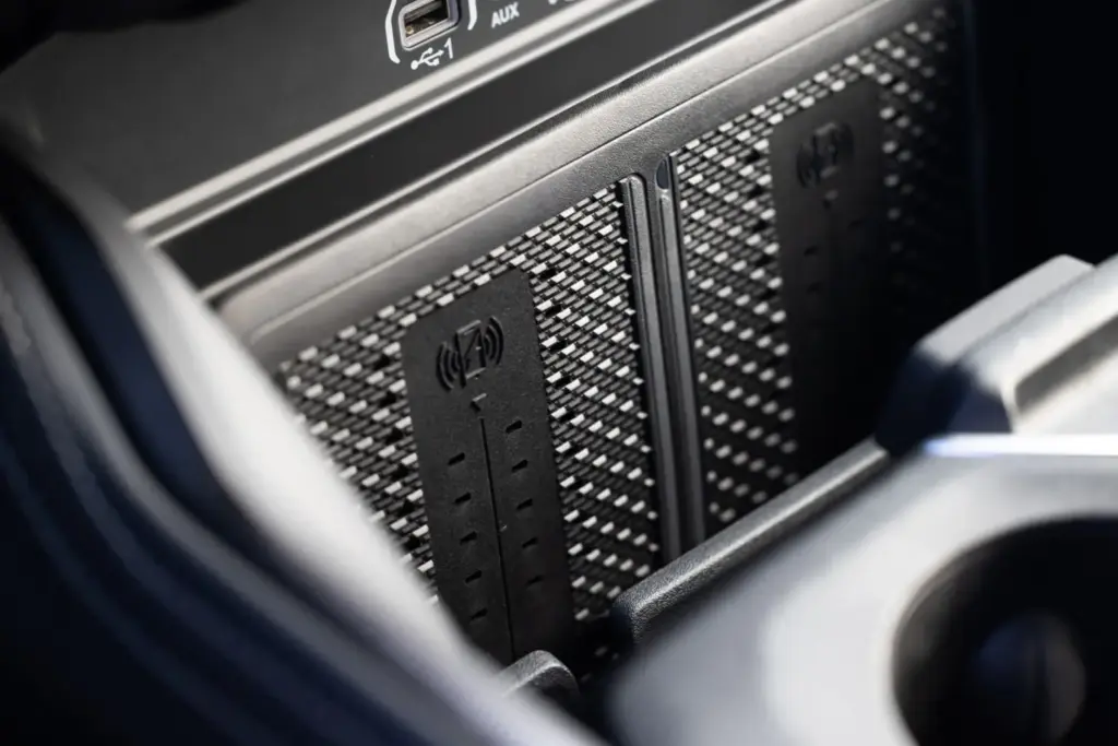 RAM 2500 Power Wagon 6.7 Cummins 7 Motor16