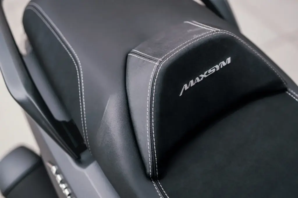 SYM MAXSYM GT 10 Motor16