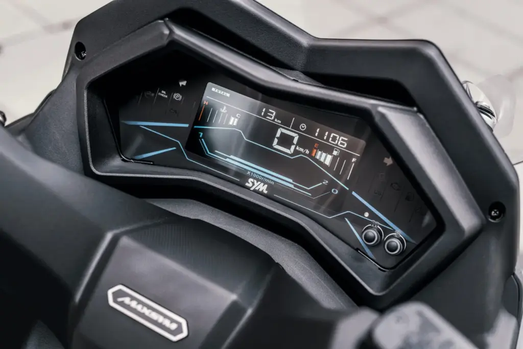 SYM MAXSYM GT 14 Motor16