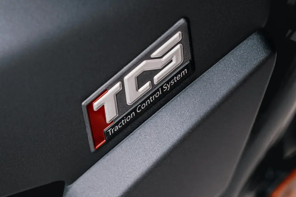 SYM MAXSYM GT 18 Motor16