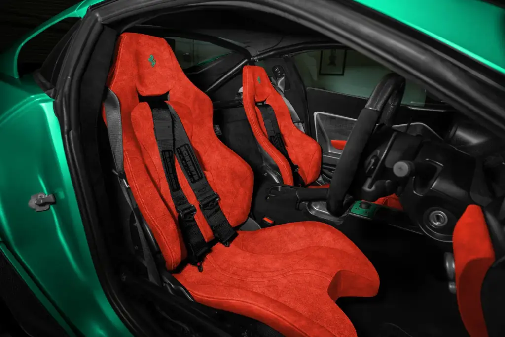 TALOS XXT Verde Jewel interior seats Motor16