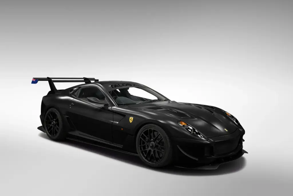 TALOS XXT full carbon front three quarter Motor16