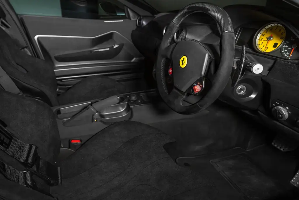 TALOS XXT full carbon interior dashboard Motor16