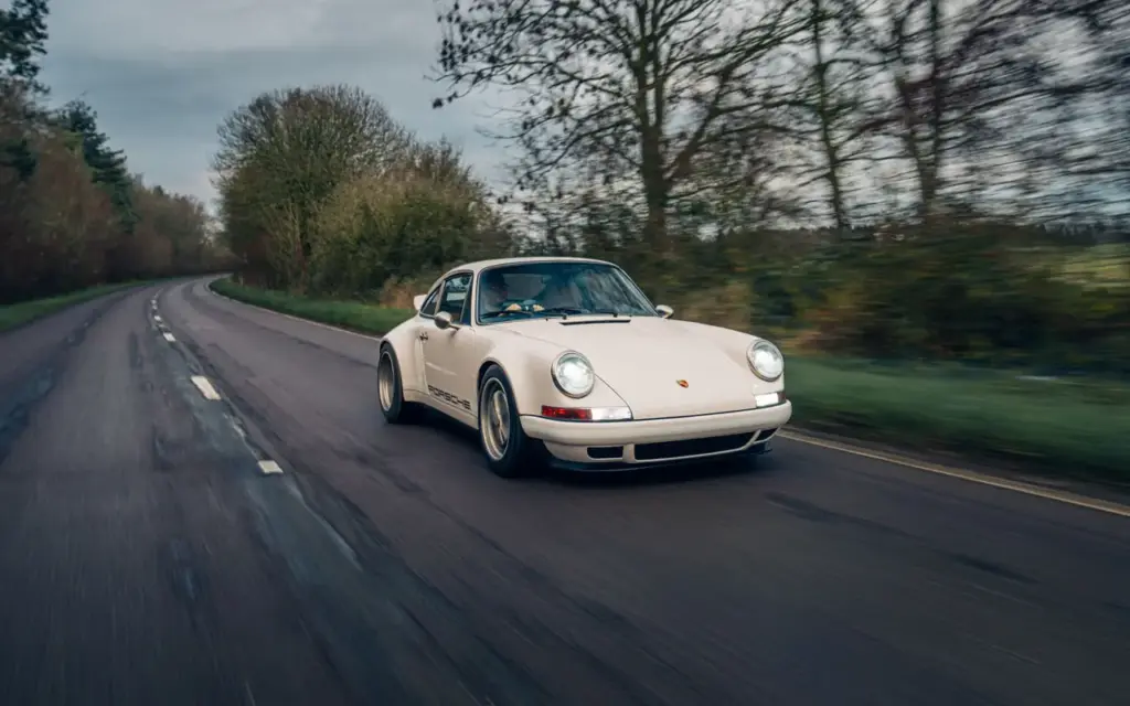 THEON DESIGN PORSCHE 911 1010 Motor16