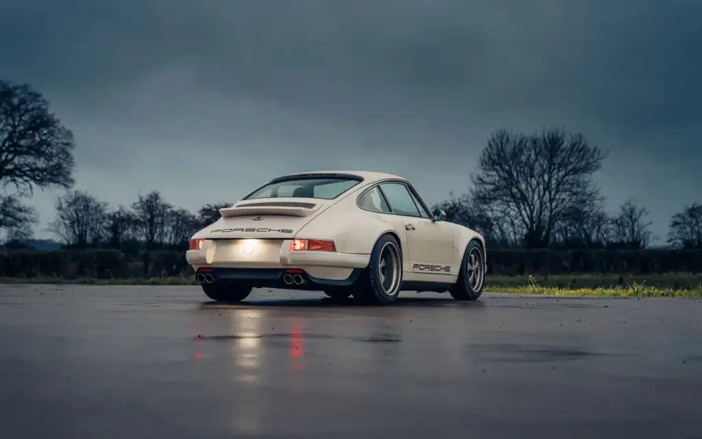 THEON DESIGN PORSCHE 911 966 Motor16