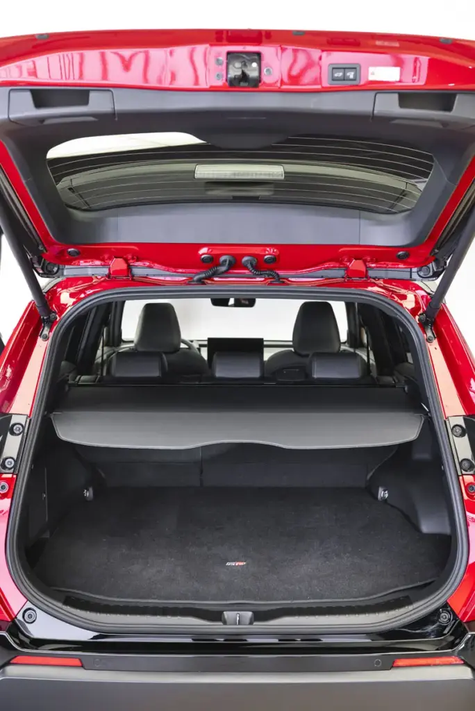 TOYOTA RAV4 SEXTA GENERACION 18 Motor16