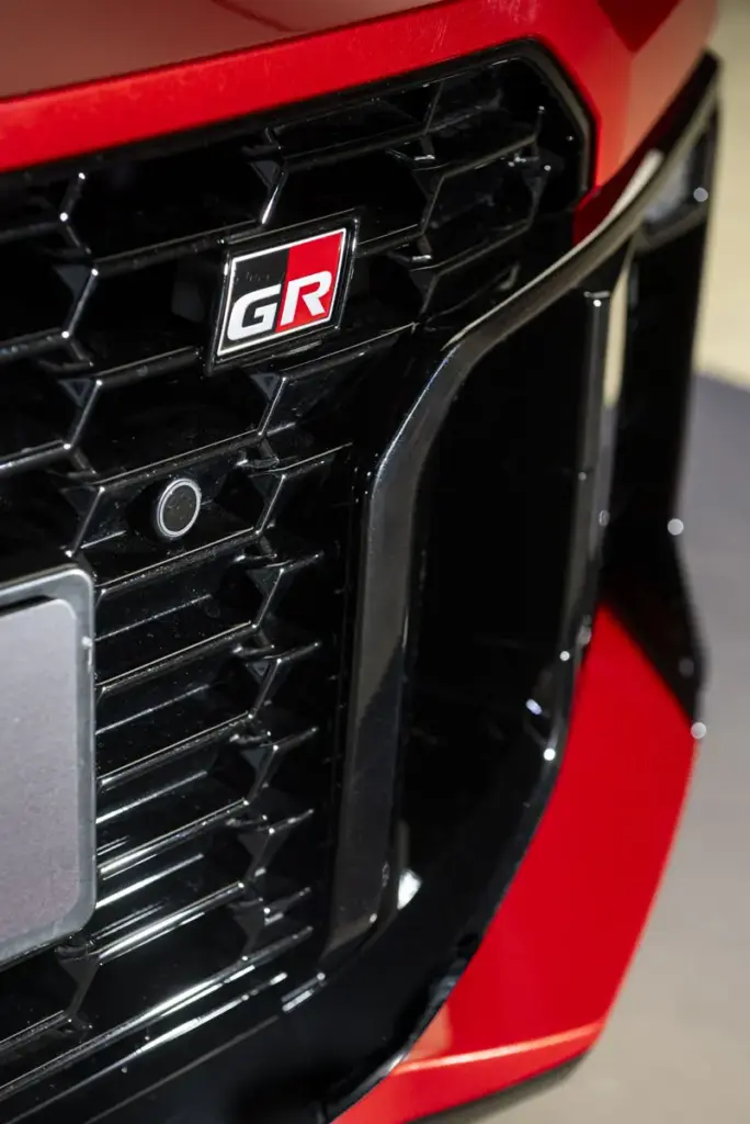 TOYOTA RAV4 SEXTA GENERACION 8 Motor16