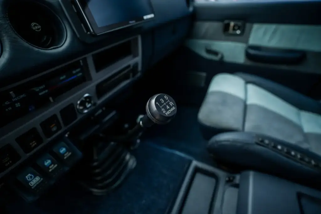 Toyota FJ60 1985 Freedom Legacy Overland 16 Motor16