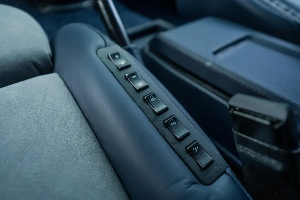 Toyota FJ60 1985 Freedom Legacy Overland 19 Motor16