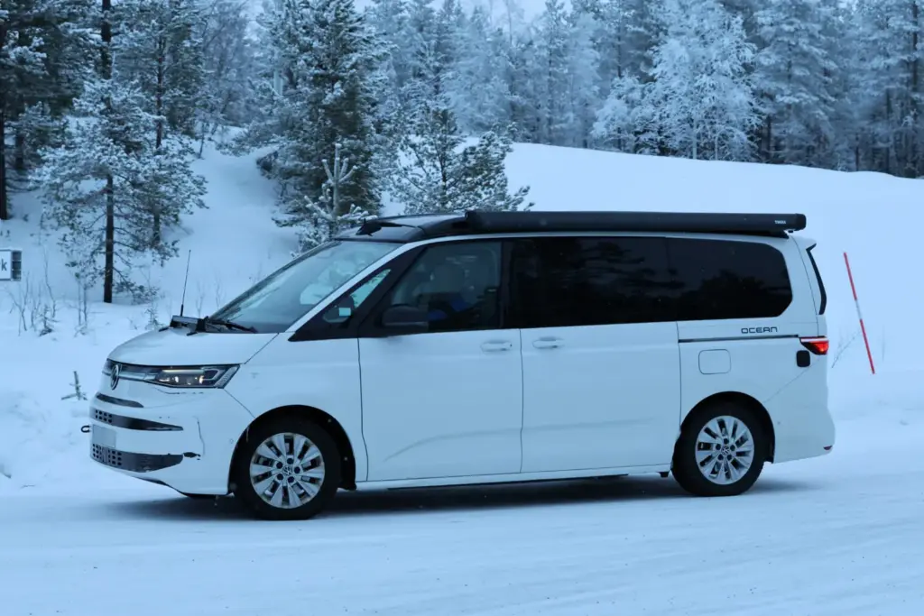 Volkswagen California 2026 12 Motor16