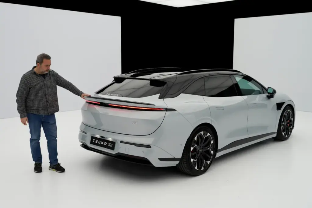Conocemos en exclusiva el nuevo Zeekr 7GT: dará mucho que hablar del 6 Motor16 Zeekr 7GT Exclusivo 3 Motores16