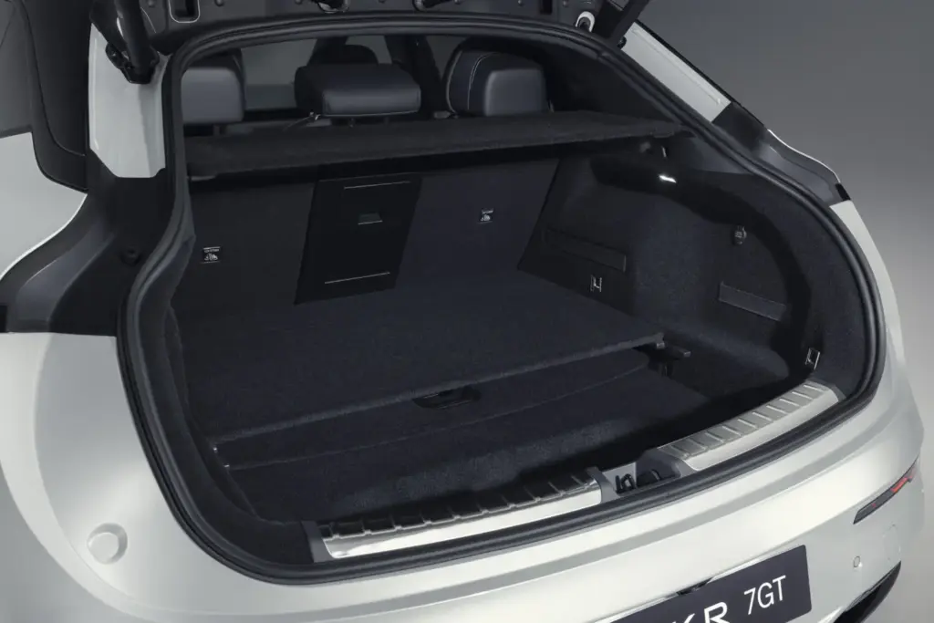 Conocemos en exclusiva el nuevo Zeekr 7GT: dará mucho de qué hablar en 19 Motor16 Zeekr7GT356A5548Motor16