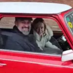 El salvoconducto que esconde el Mini sin distintivo medioambiental de la DGT con el que Abascal y Meloni se han paseado por Madrid