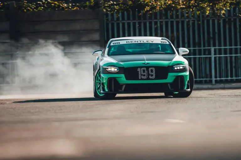 No mezcles Bentley Supersports y Travis Pastrana en un mismo titular o…