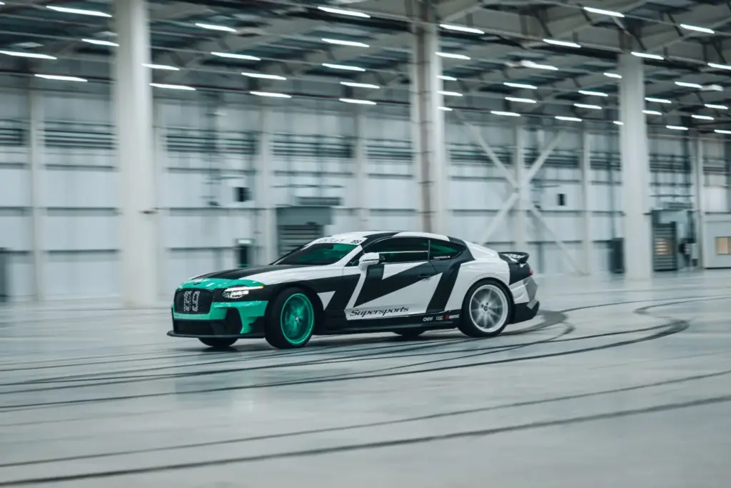 No mezcles Bentley Supersports y Travis Pastrana en un mismo titular o…