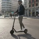 La DGT da por finalizado el periodo de gracia a los patinetes eléctricos. Desde hoy el seguro es obligatorio