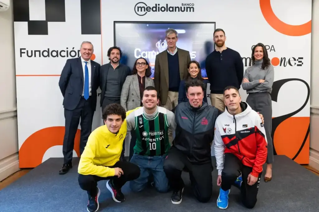 Toyota España redobla, junto a la Fundación acb, su apuesta por el deporte inclusivo 2 Motor16 copacampeones toyota acb Motor16
