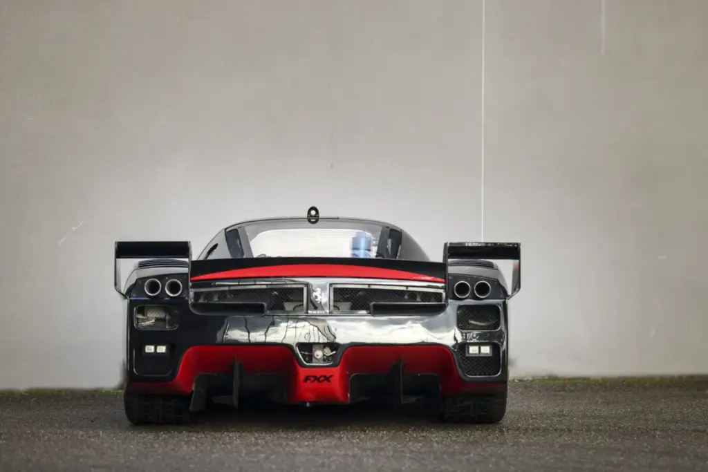 Este Ferrari FXX K Evo de 2018 “a estrenar” sale a subasta en Rétromobile París